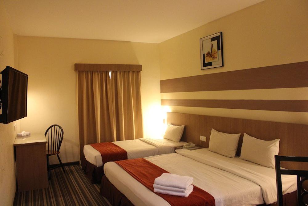 Grand Sentosa Hotel Johor Bahru Exterior photo