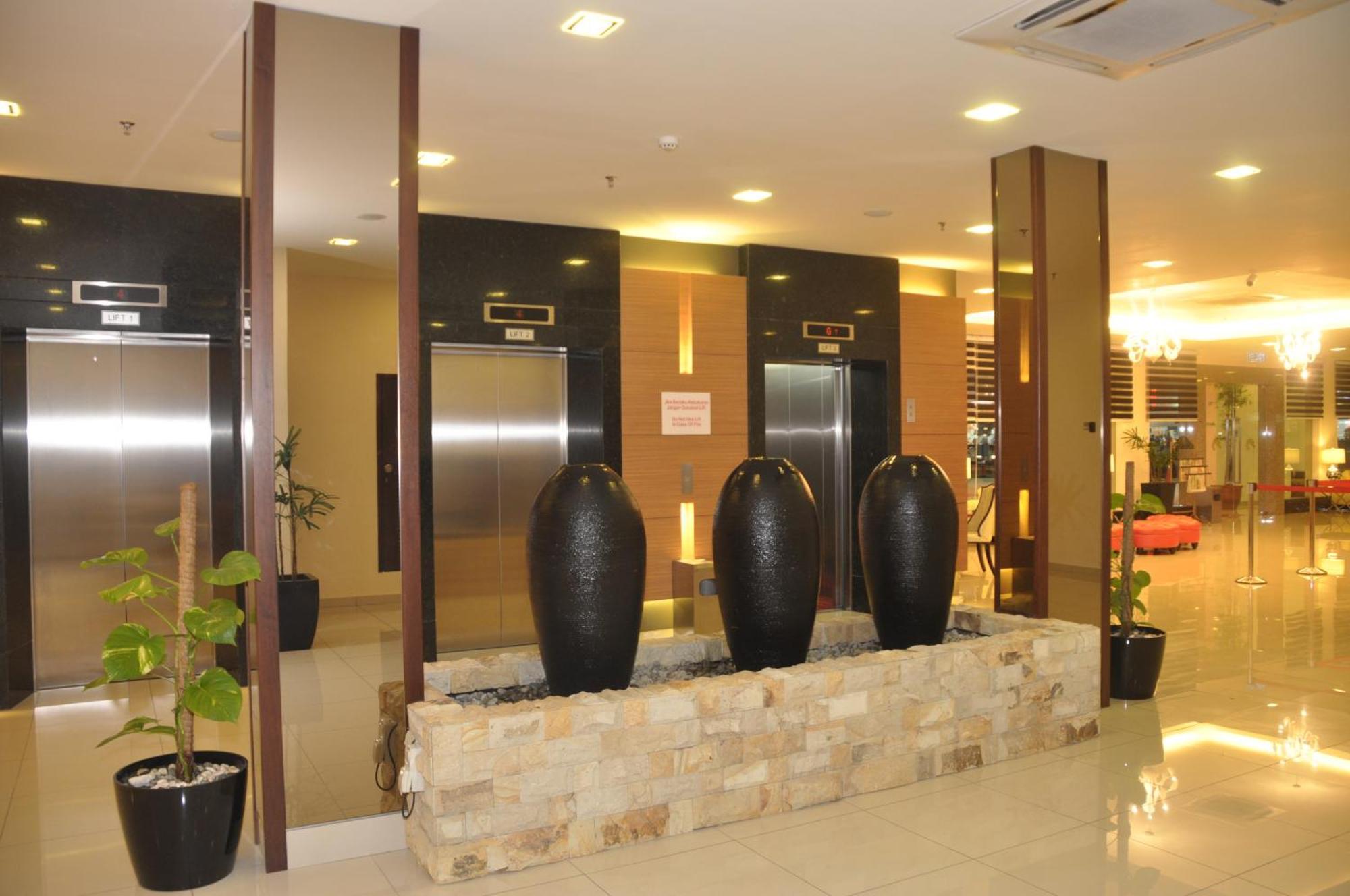 Grand Sentosa Hotel Johor Bahru Exterior photo